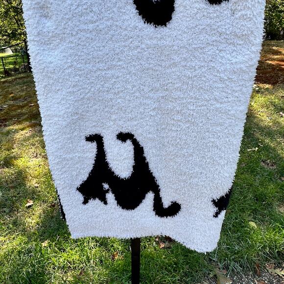 Novogratz Black Cats White Halloween 50 X 60" Throw Blanket Reversible TikTok - Picture 7 of 8